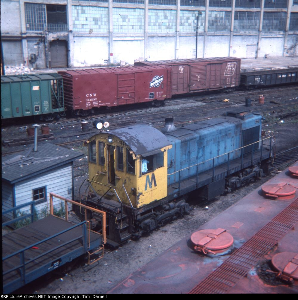 LI 444 works in Yard A